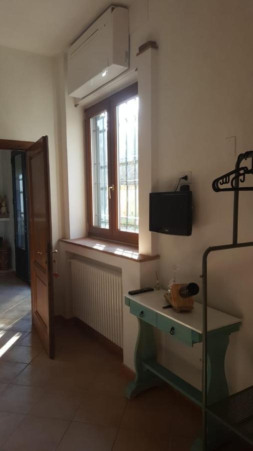 Agriturismo Podere I' Caldino Troghi Luaran gambar